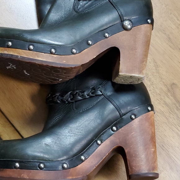 UGG Australia Women's Black UGG Heeled Boots - Picture 5 of 5
